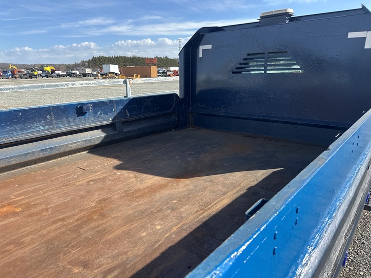 2005-massey-ferguson-8-image-20