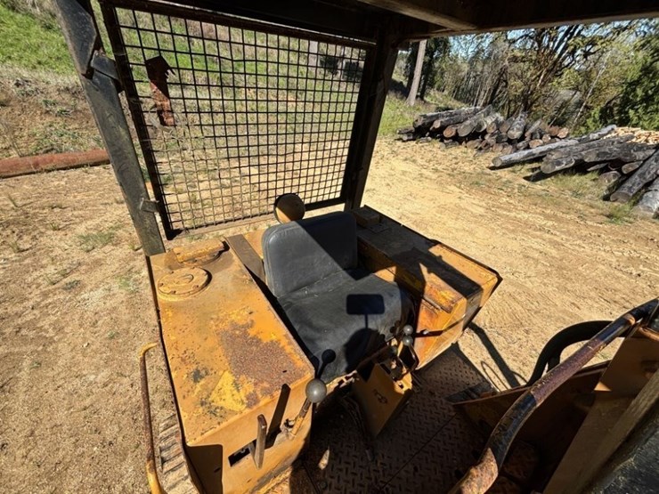 1973-case-850-image-22