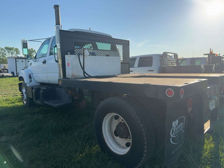 1999-gmc-7500-image-5