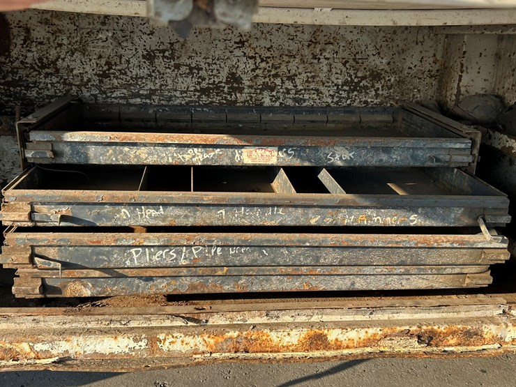 peterbilt-365-image-18