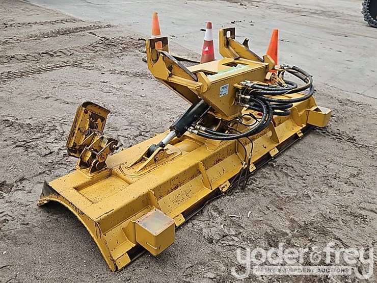 caterpillar-307-image-4