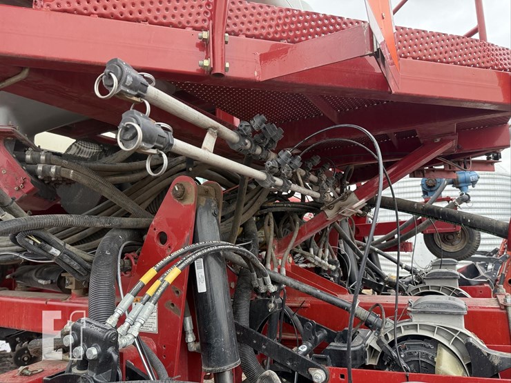 case-ih-1250-image-30