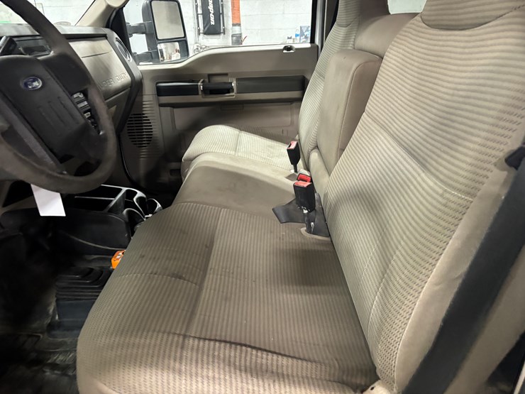 2009-ford-f350-image-36