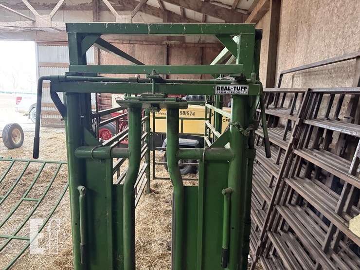 real-tuff-calving-pen-2799-image-5