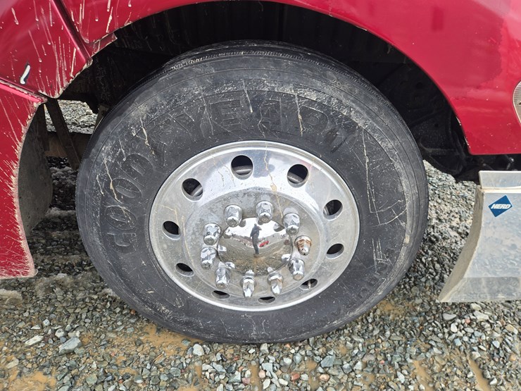 2007-peterbilt-387-image-103