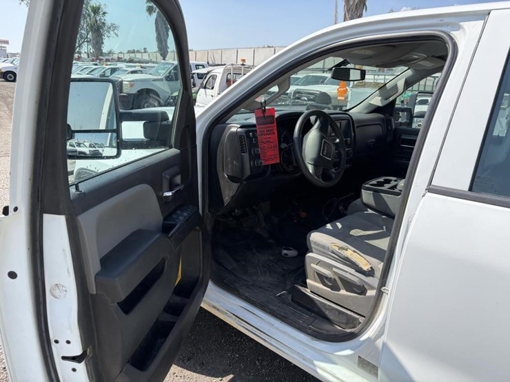 2017-gmc-sierra-3500-image-14