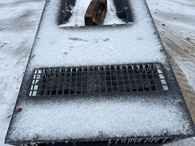 massey-ferguson-8-image-11