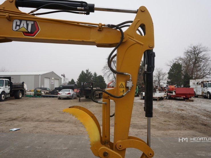 2014-caterpillar-305.5e-image-22