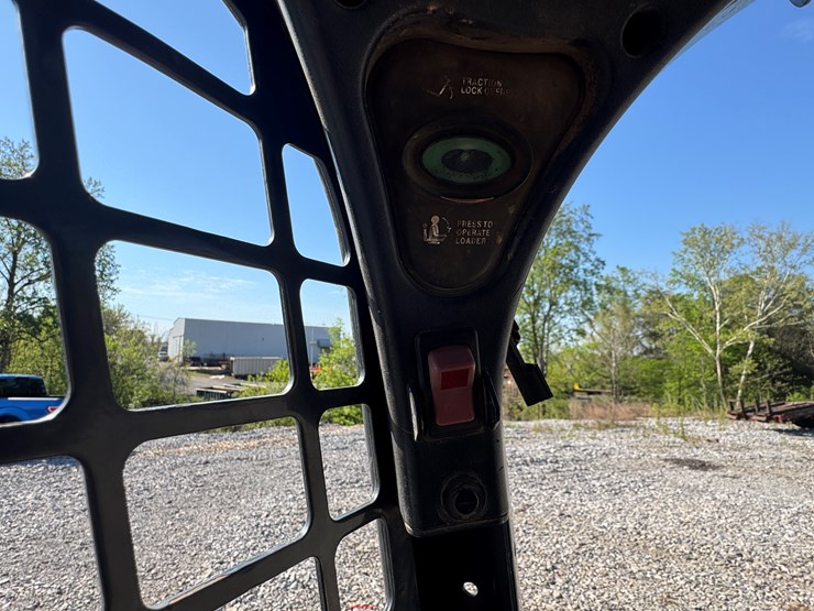 bobcat-t550-image-43