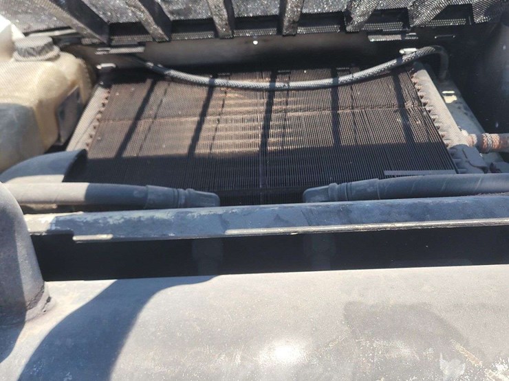 2007-bobcat-s300-image-8