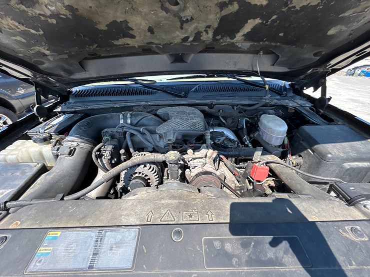 2006-chevrolet-3500-image-13