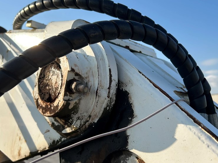 peterbilt-365-image-56