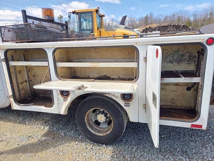 2003-chevrolet-3500-image-20