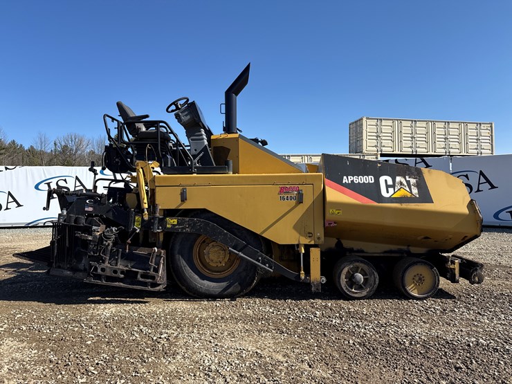 caterpillar-ap-600d-image-6