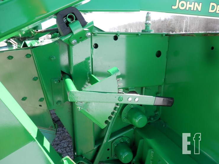 2012-john-deere-946-image-10