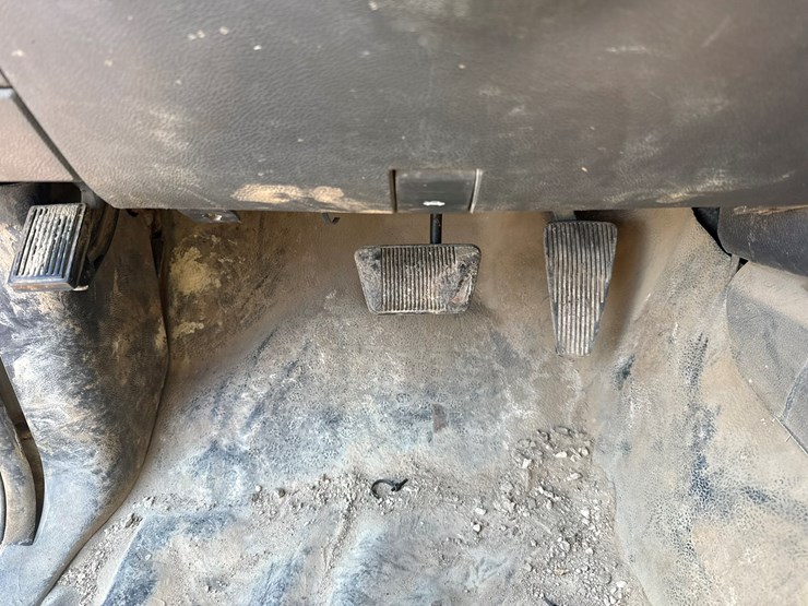 #1065-•-2013-ram-5500-heavy-duty-service-truck-image-24