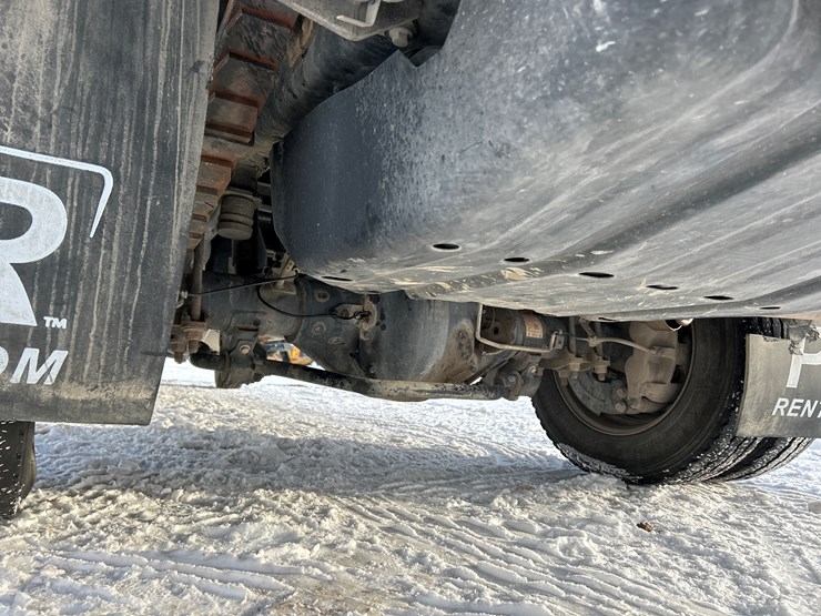 2021-ford-f550-image-36