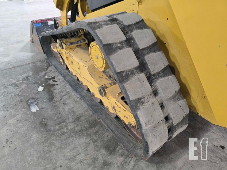 2023-caterpillar-289d3-image-31