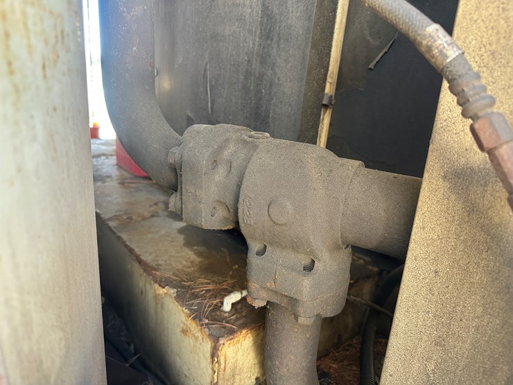 #60115-•-ingersoll-rand-1070-towable-air-compressor-image-57