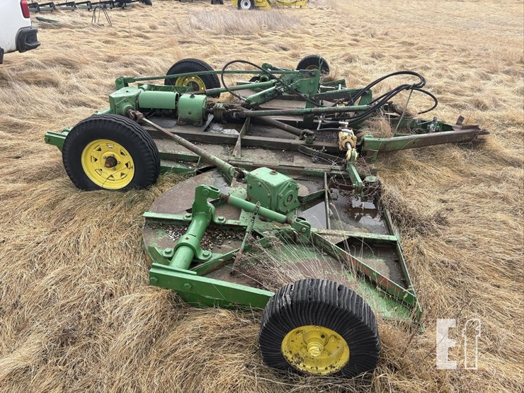 john-deere-finish-mower-2479-image-2