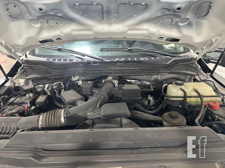 2022-ford-f350-image-26