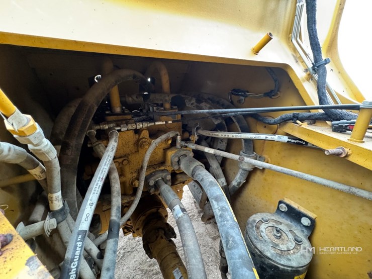 2012-caterpillar-966k-image-17