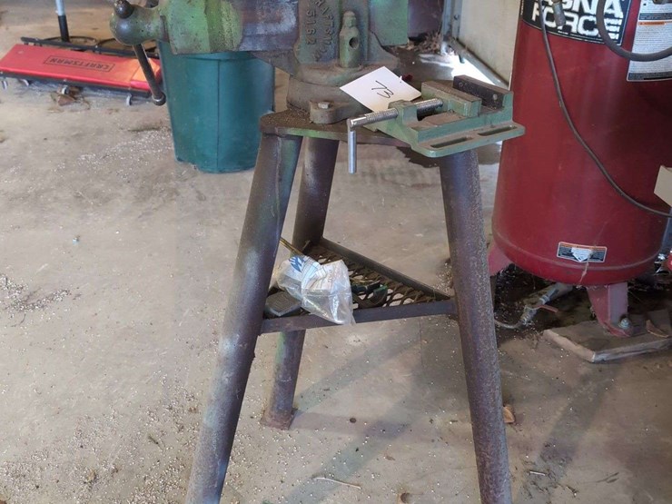 craftsman-5162-bench-vise-with-stand-image-1