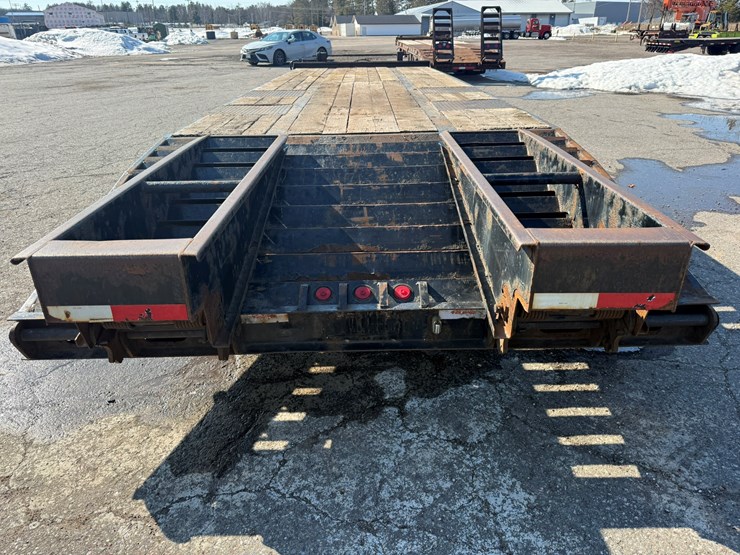 #1099-•-butler-26'-equipment-trailer-image-29