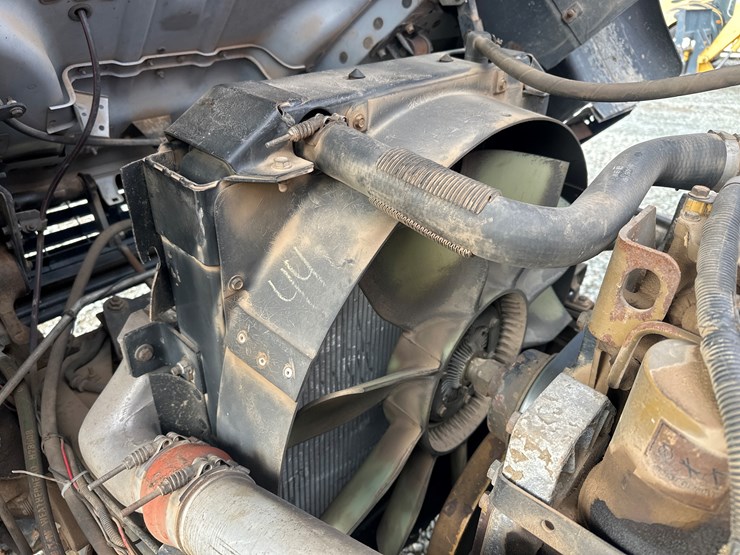 2000-gmc-t6500-image-43