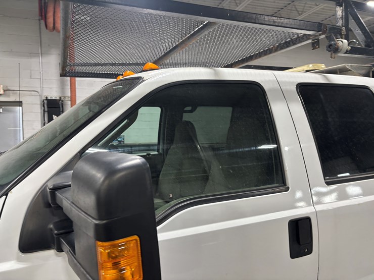 2009-ford-f350-image-9