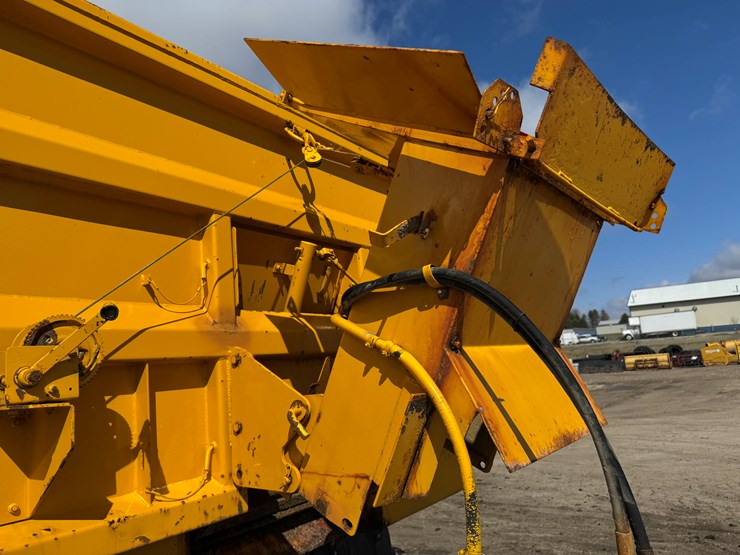 2009-international-workstar-7500-image-40