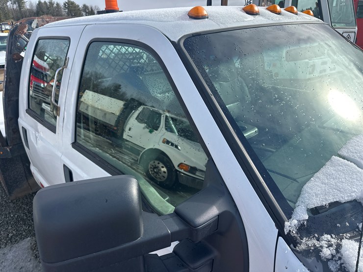 2010-ford-f350-image-14