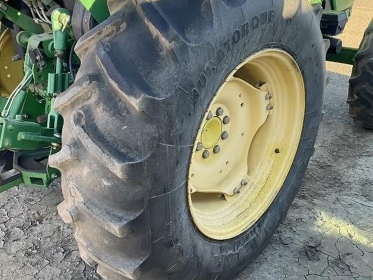 john-deere-5083e-image-12