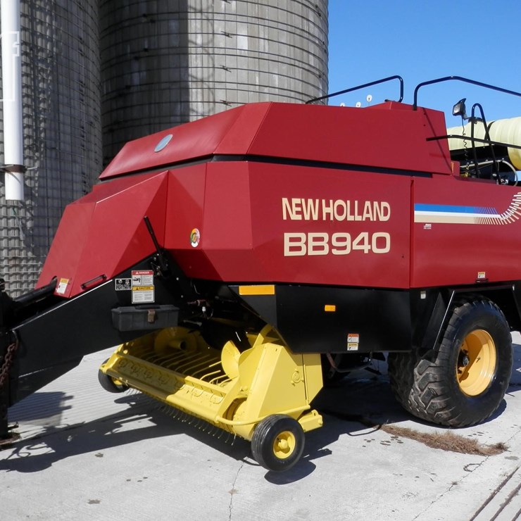 NEW HOLLAND BB940S