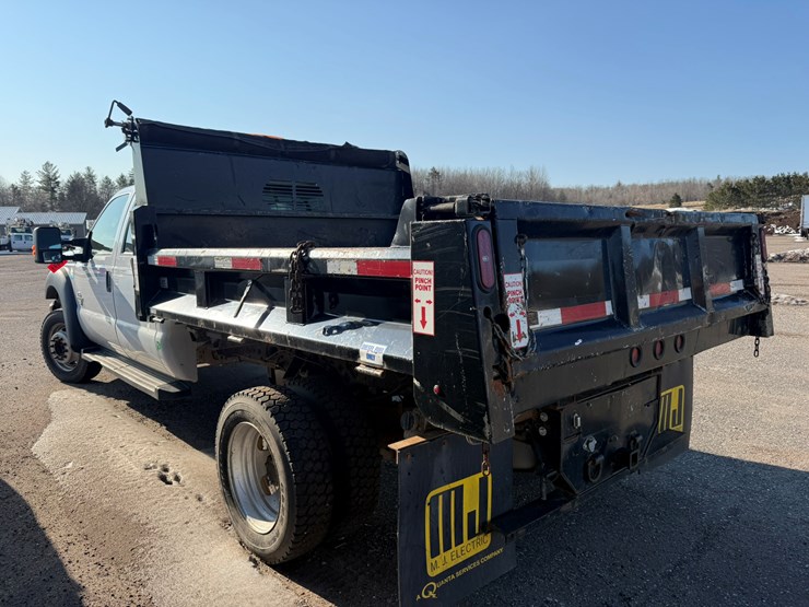 2012-ford-f550-xl-image-2