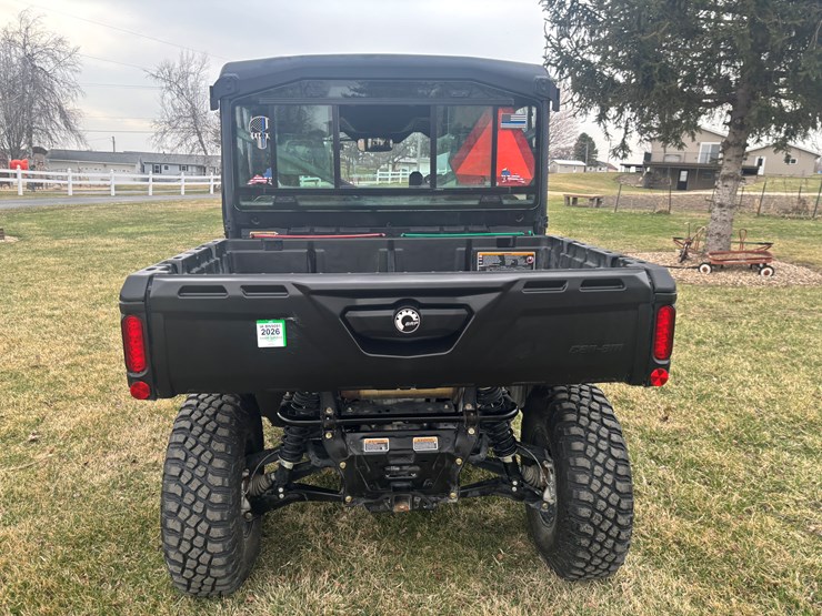 #2311-•-2023-can-am-hd-9-defender-xt-4x4-utv-image-3