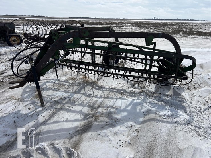 john-deere-851-image-4