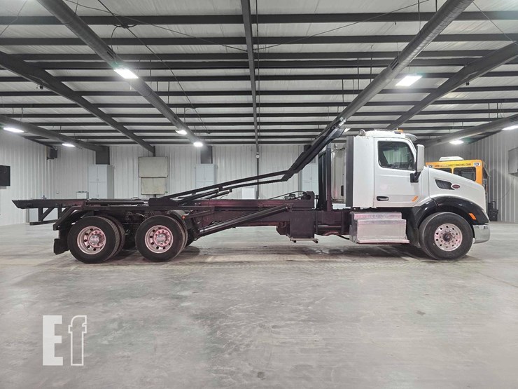 2016-peterbilt-579-image-6