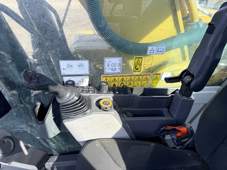 caterpillar-340-image-51