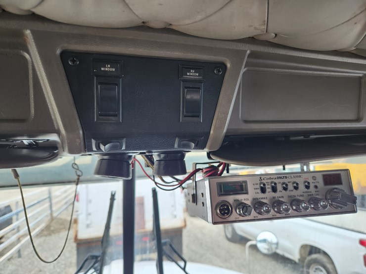 2006-kenworth-t800-image-56