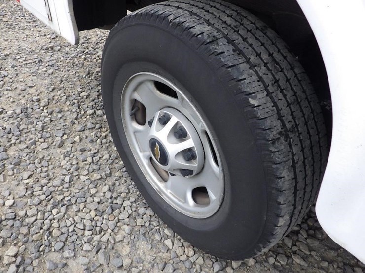 2017-chevrolet-2500-image-19