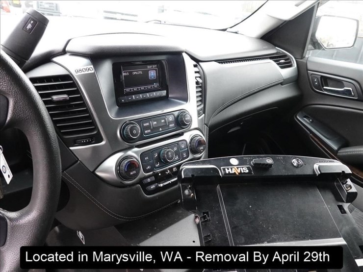 2017-chevrolet-tahoe-image-8