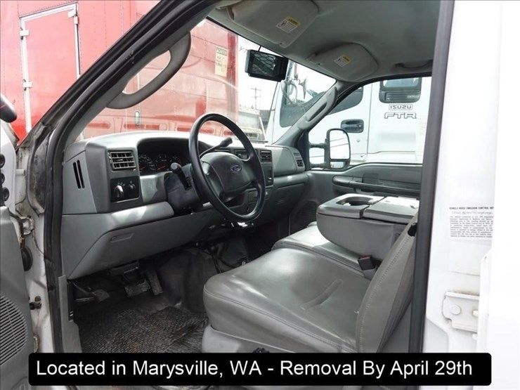 2004-ford-f450-image-12