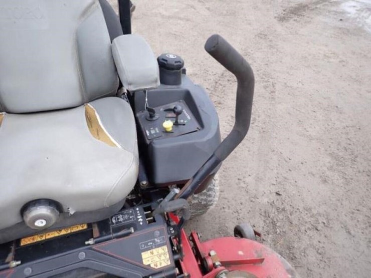 2015-toro-z-master-zero-turn-mower-74267315000334-image-13