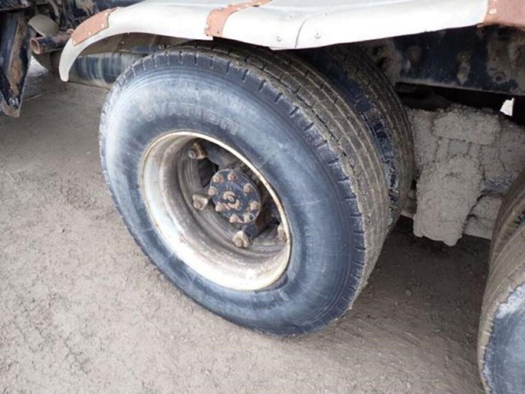 1999-sterling-l9513-image-47