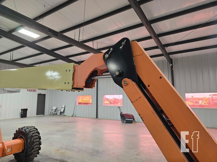 2019-jlg-460sj-image-18