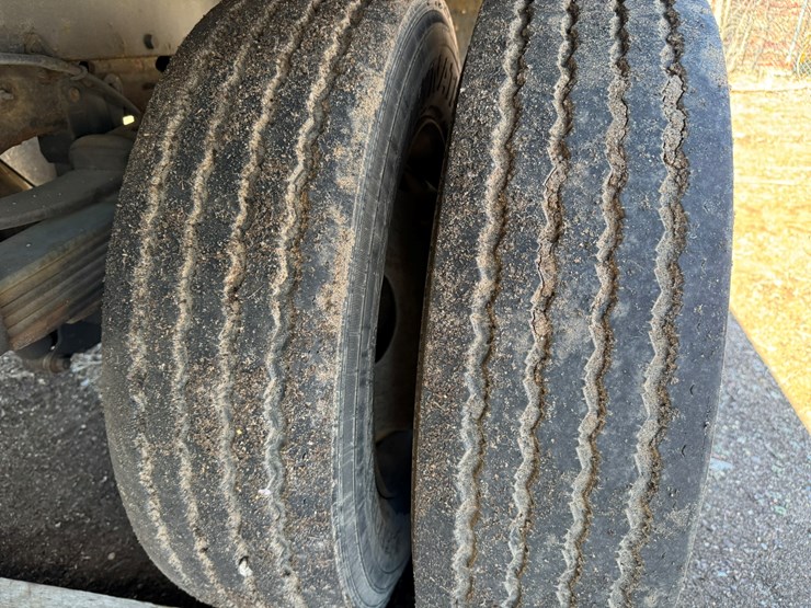 1999-ford-f550-image-58