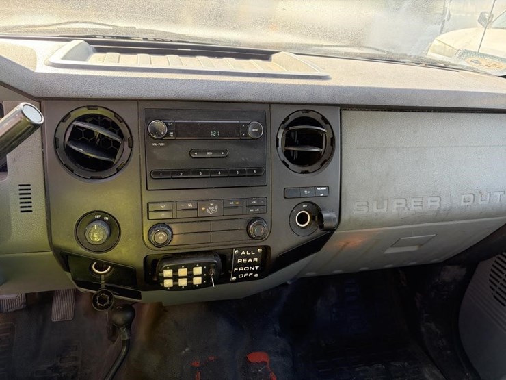 2011-ford-f250-image-19