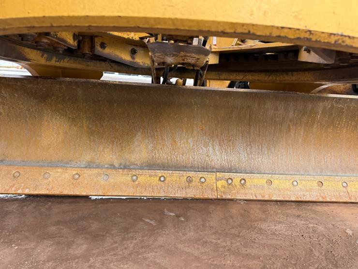 caterpillar-160m-image-23