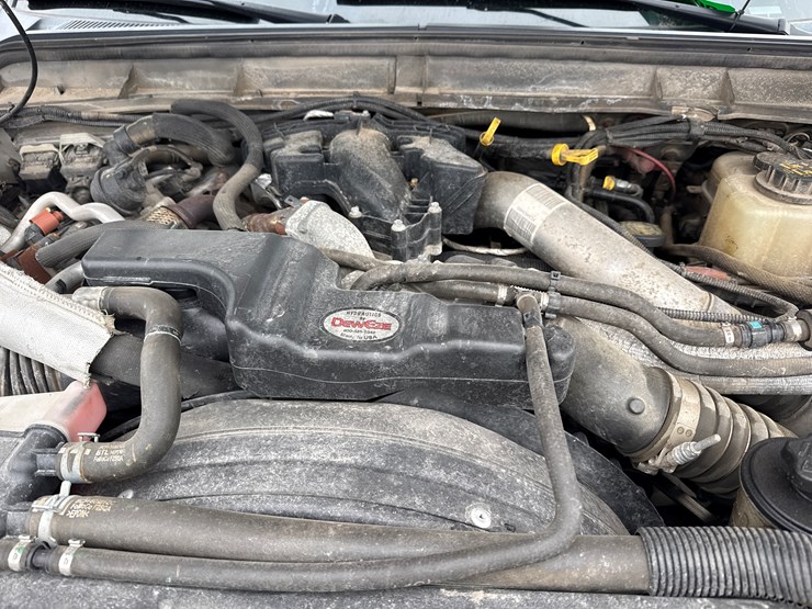 2015-ford-f550-image-14